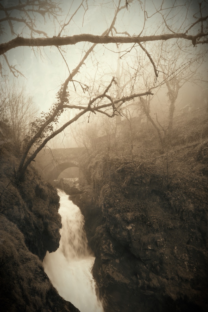 Les cascades de Gimel sous la pluie